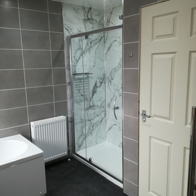 grey bathroom